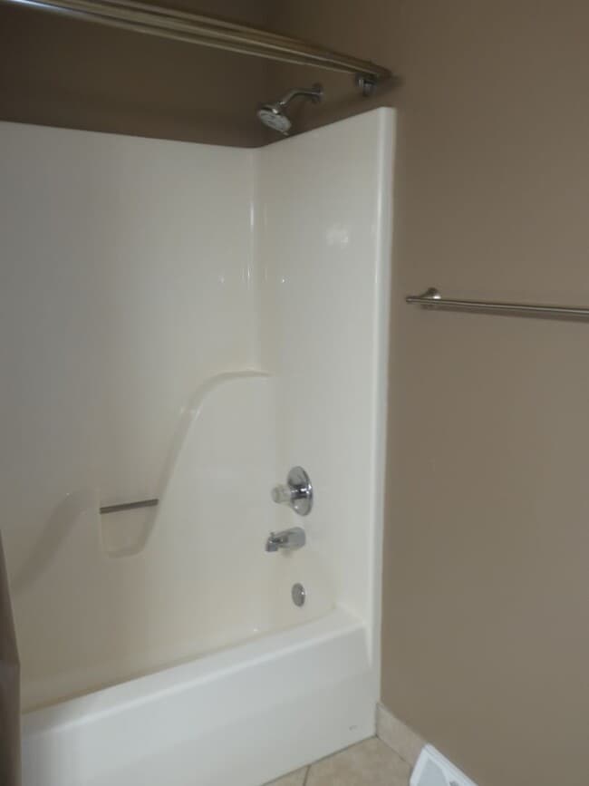 Building Photo - Beautiful home off Chapel Hill Rd