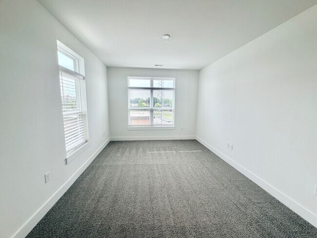 Building Photo - Beautiful NEW 2-Bed, 2- Bath Apartment in Rock Hill!