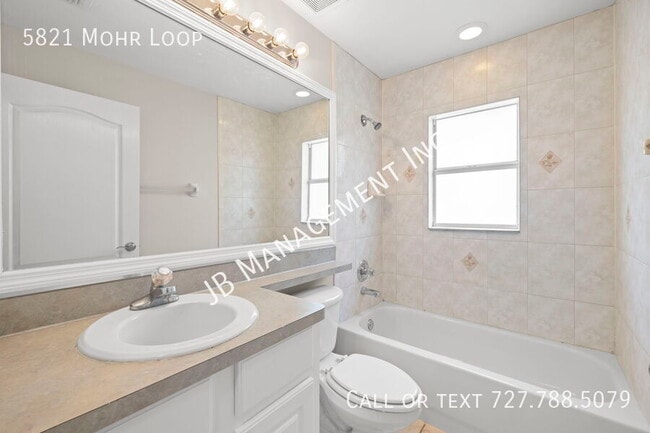 Building Photo - 5821 Mohr Loop