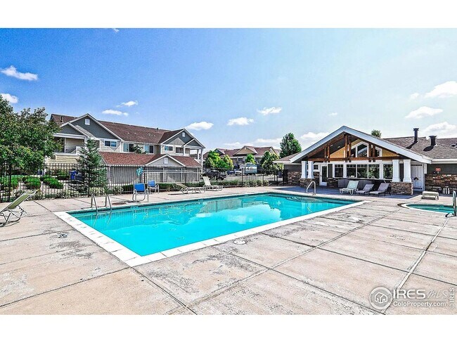 Building Photo - 4825 Hahns Peak Dr