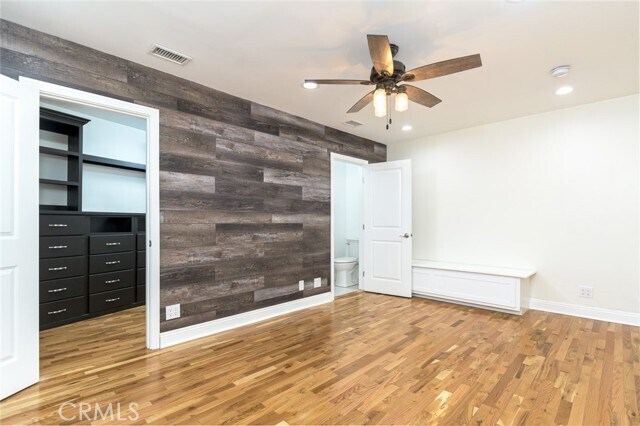 Building Photo - 5124 N Maywood Ave