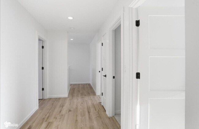 Building Photo - 336 Ashbrook Dr