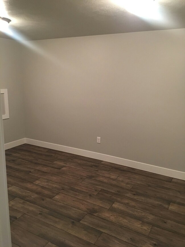 Building Photo - 31 S Serrata Ln