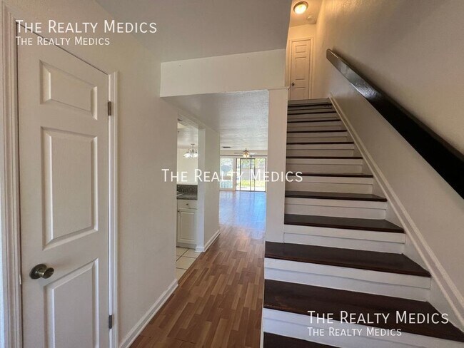 Building Photo - 6061 Windhover Dr