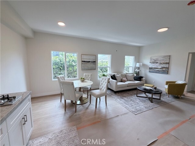 Building Photo - 125 W Chestnut St