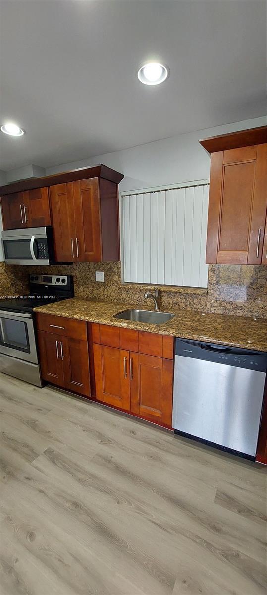 Building Photo - 7410 SW 82nd St