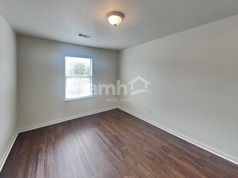 Building Photo - 10237 Tate Ct