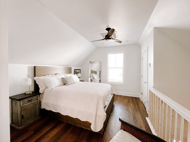 Building Photo - 2111 Loretta Parker Lane