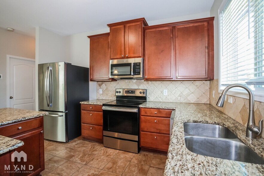 Building Photo - 1619 Kawati Way