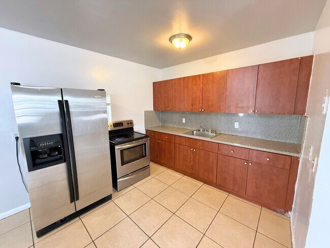 Building Photo - 1045 Curtiss Dr