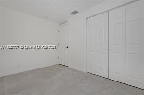 Building Photo - 1205 NW 2nd Ave