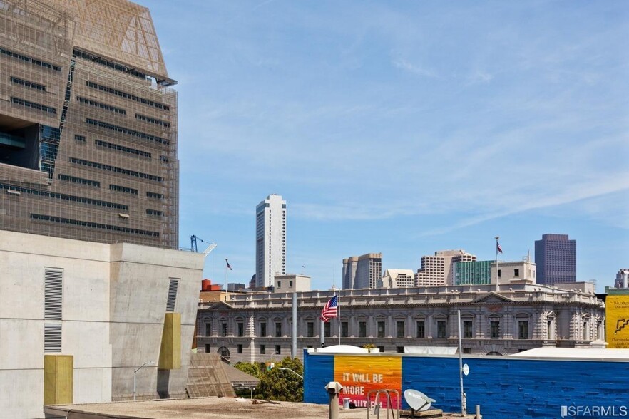 View from Rooftop - Federal Building + Federal Courthouse - 638 Minna St