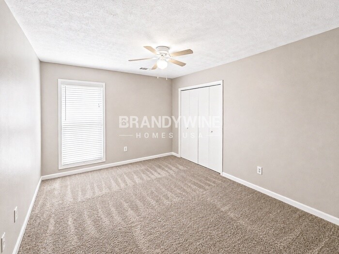 Building Photo - 9040 Gardener Dr