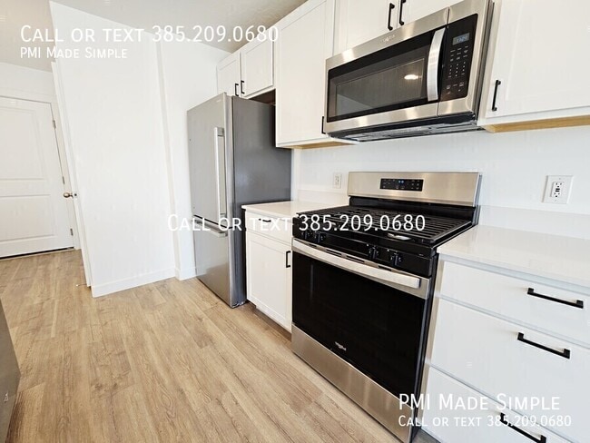 Building Photo - 866 E Sand Dollar Wy