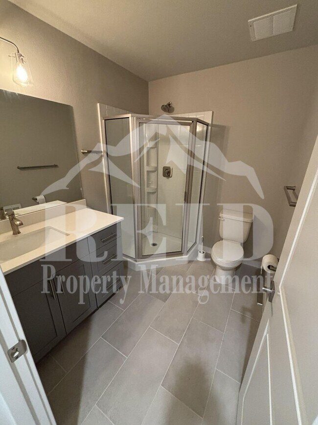 Building Photo - 3Bed 3Bath - Seaside at Kingston