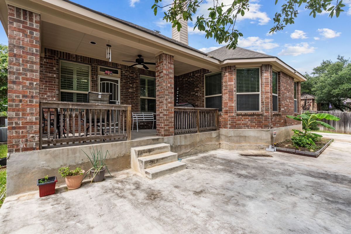 Building Photo - 8718 Silver Rock