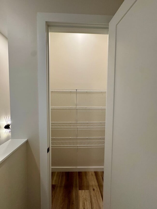 Building Photo - 1861 Zeta Way