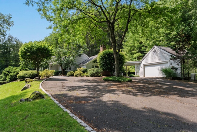 Building Photo - 117 Tobys Ln