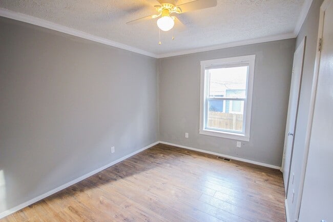 Building Photo - Stylish 2BR Retreat in Vibrant Highland Park Neighborhood!