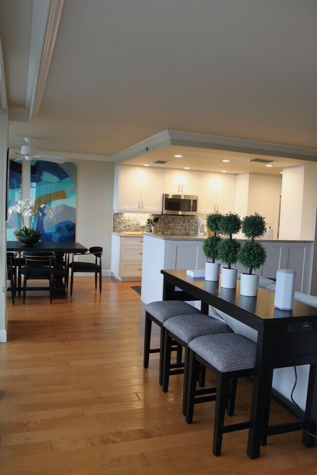 Building Photo - **PELICAN BAY**ST NICOLE**NEWLY FURNISHED**STUNNING SEASONAL OR ANNUAL RENTAL**