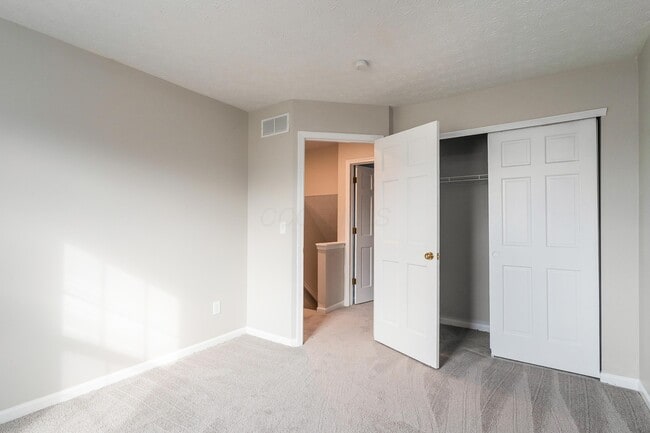 Building Photo - 4107 Pathfield Dr