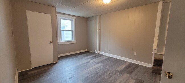 Building Photo - 3 bedroom 1 bathroom home in Brownstown/Leola