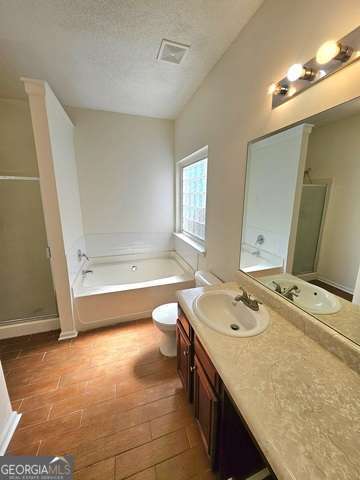 Building Photo - 7725 Newbury Dr