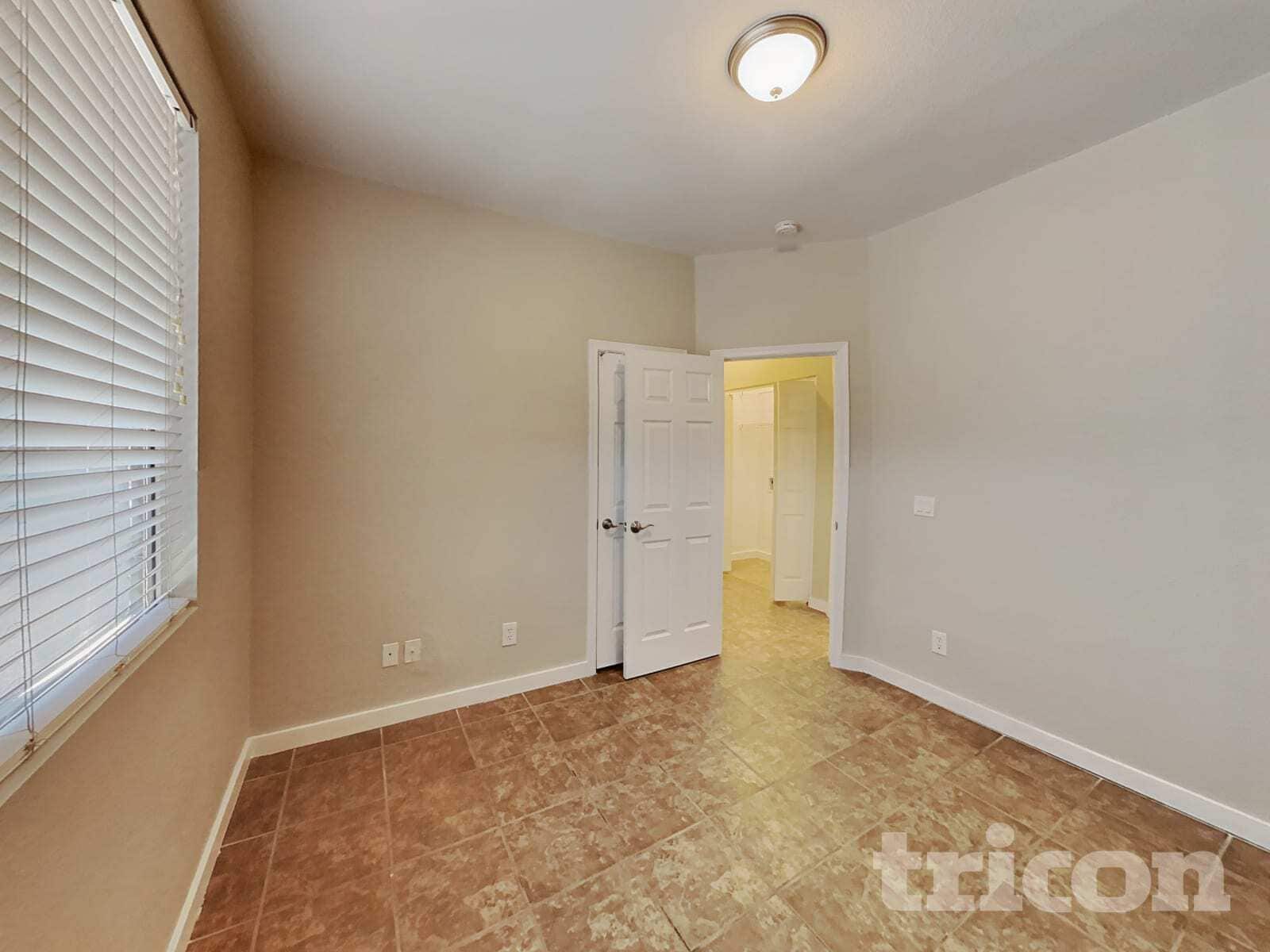 Building Photo - 1607 W Lydia Ln