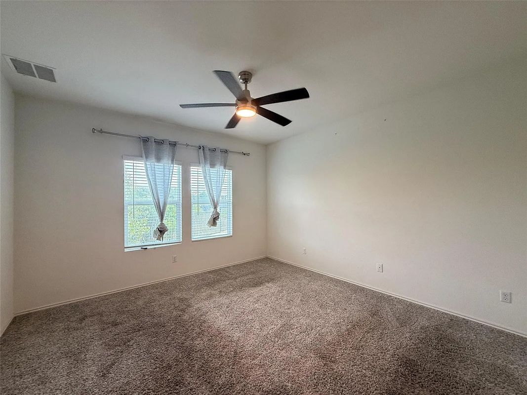 Building Photo - 1216 Blackhaw Ln