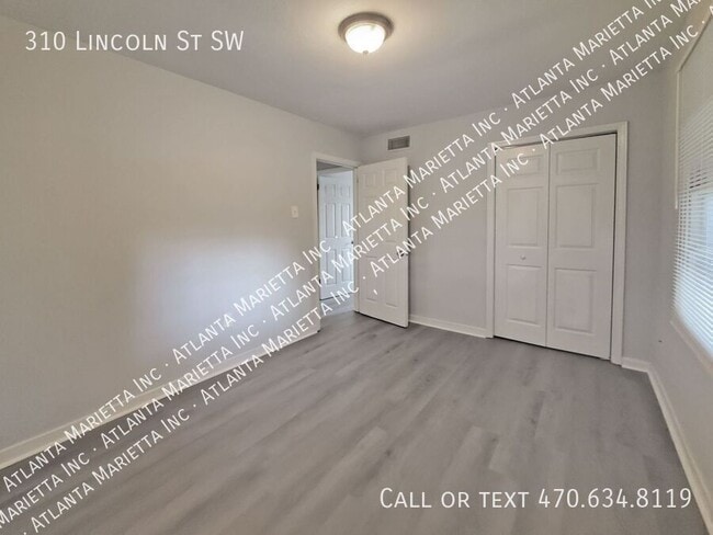 Building Photo - 310 Lincoln St SW