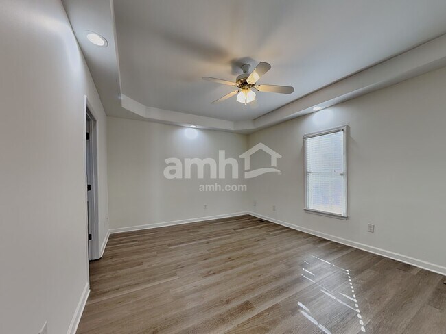 Building Photo - 1312 Ujamaa Dr