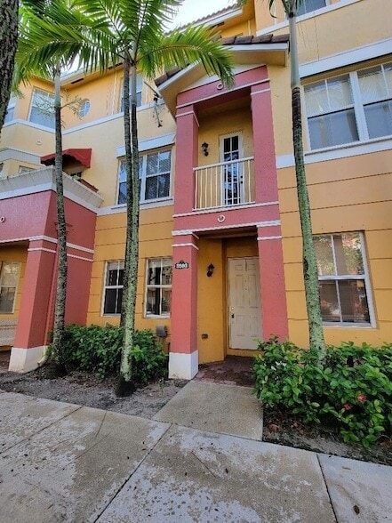 Building Photo - 3503 Shoma Dr