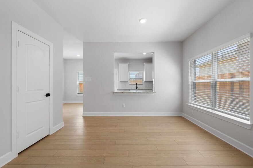 Building Photo - 903 Princeton Hts Blvd