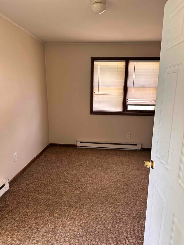 Building Photo - 311 N Van Buren St