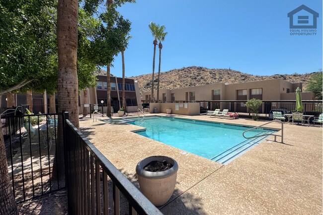 Building Photo - 2Bed/1.5Bath Condo at Cactus Rd/19th Ave! Ready for Immediate Move-In! – POOL VIEW!