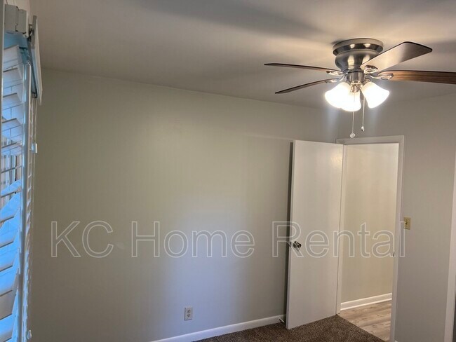 Building Photo - 506 Santa Fe St