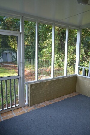 Building Photo - 2 Bedroom single family home