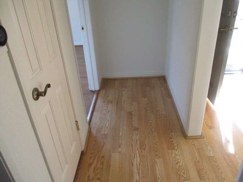 Building Photo - 18649 Chase St