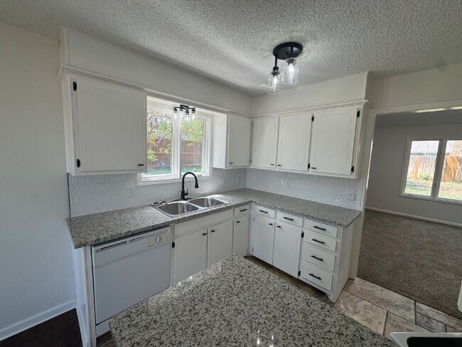 Building Photo - Beautiful 2 Story Home Across the Street From Preston Elementary!