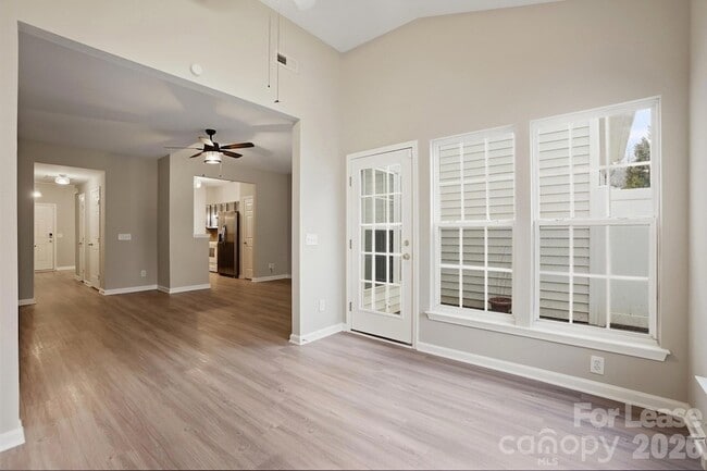 Building Photo - 3028 Misty Harbor Cir