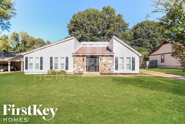 Primary Photo - 6390 Star Valley Dr