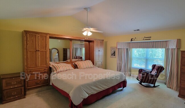 Building Photo - 9596 Indigo Creek Blvd