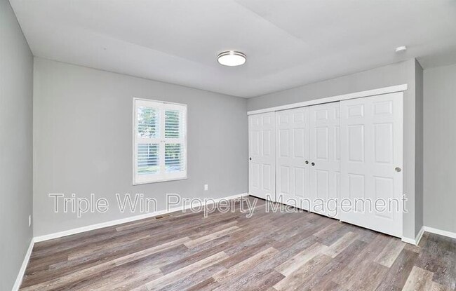 Building Photo - 1544 Rishon Hill Dr