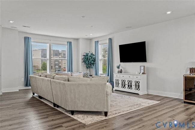 Building Photo - 2628 Lassen Pl