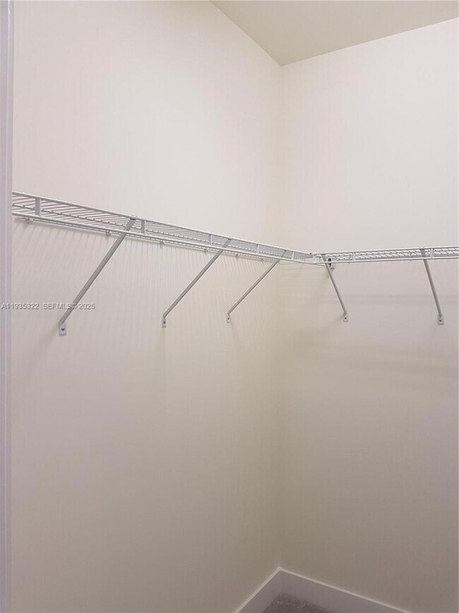 Building Photo - 10245 NW 63rd Terrace