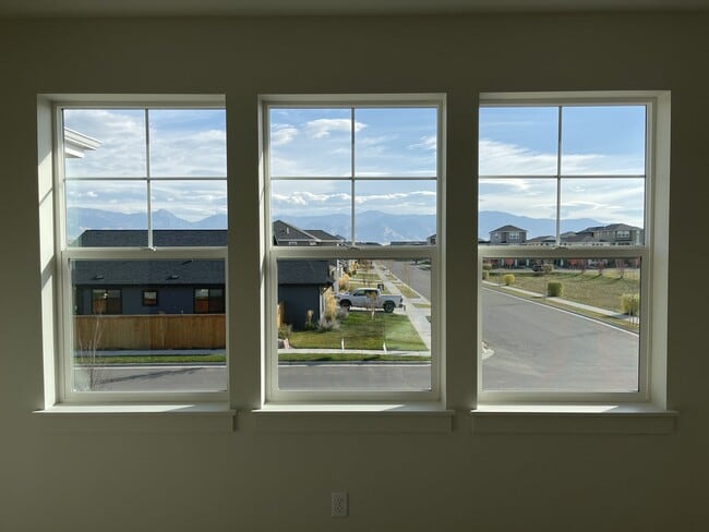 Building Photo - Beautiful 4 Bedroom, 3.5 Bathroom Home in Prescott Ranch!