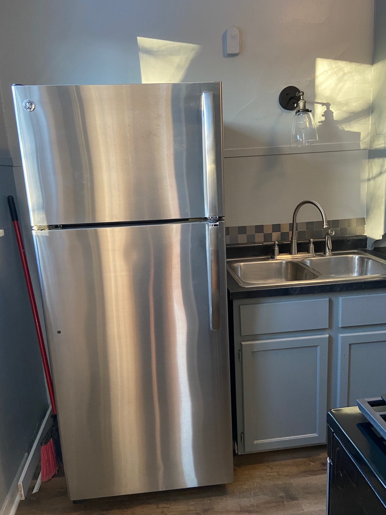 New refrigerator - 1517 Portland Ave