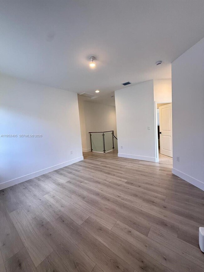 Building Photo - 5816 Agostino Way