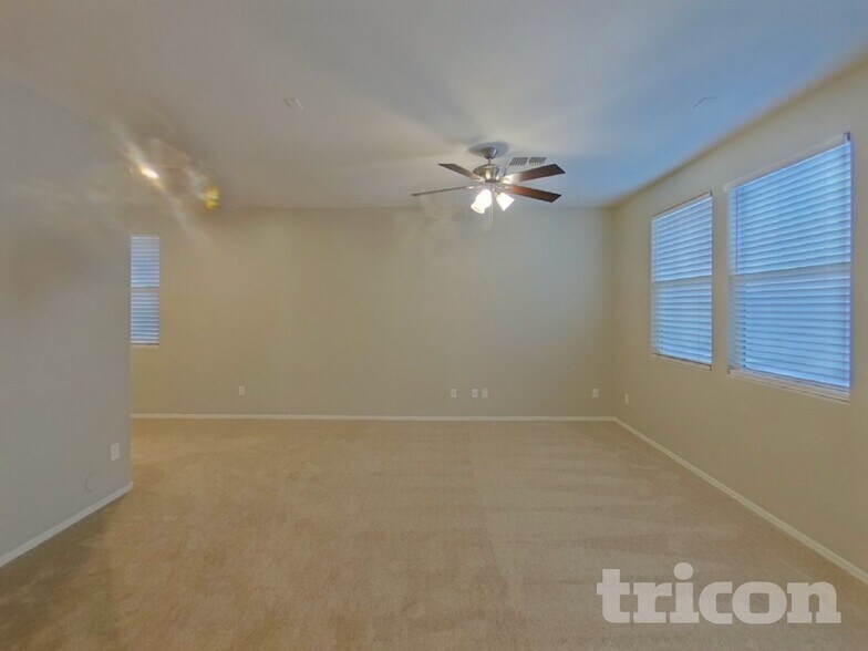 Building Photo - 40605 W Nicole Ct