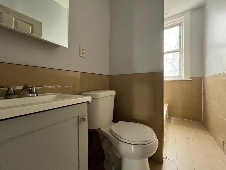 Building Photo - 475 Ocean Ave